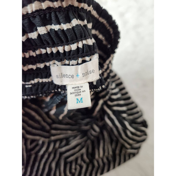 Silence + Noise Womens Paperbag Shorts Striped Elastic Waist Flowy Black White M - Picture 3 of 7
